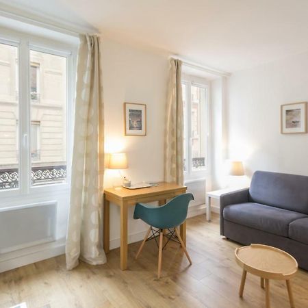 Les Toits De Paris Bed and Breakfast Εξωτερικό φωτογραφία