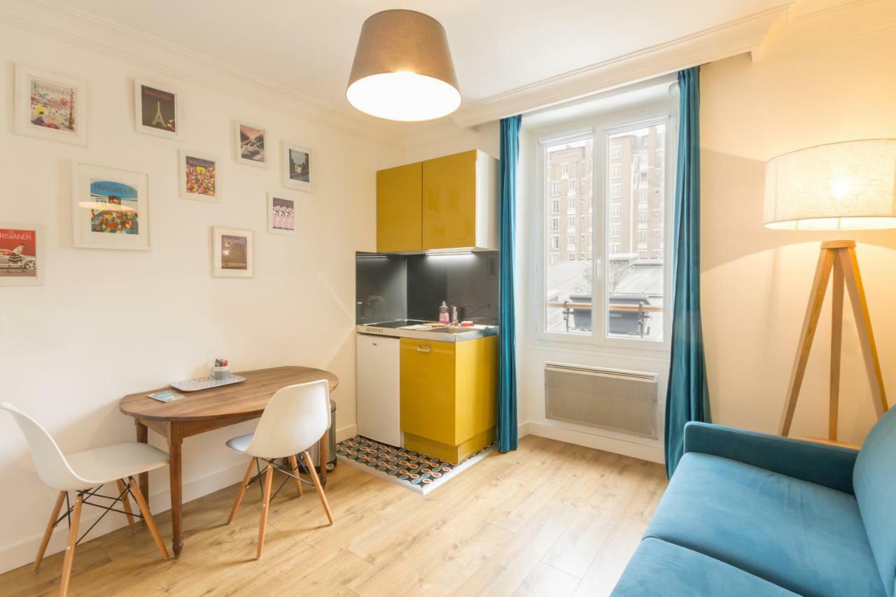 Les Toits De Paris Bed and Breakfast Εξωτερικό φωτογραφία