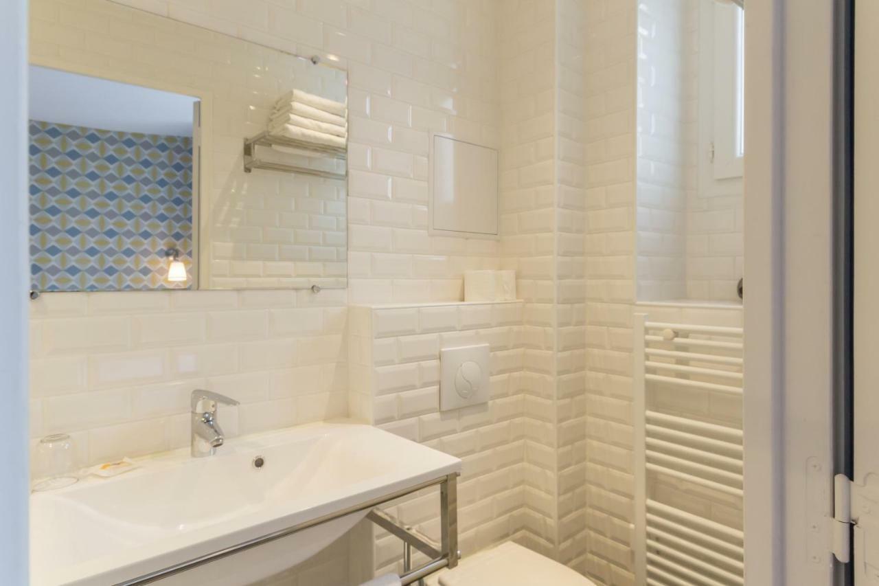 Les Toits De Paris Bed and Breakfast Εξωτερικό φωτογραφία