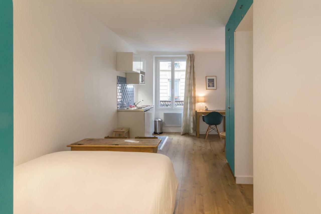 Les Toits De Paris Bed and Breakfast Εξωτερικό φωτογραφία
